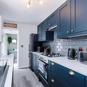 Town House Perfect For Leisure Breaks Holiday home
